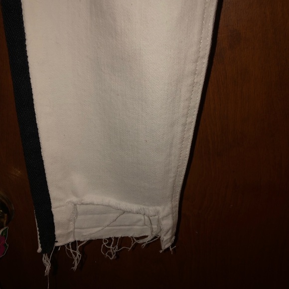 Express destructed cropped stretch jeans size 10 NWOT - Picture 7 of 13